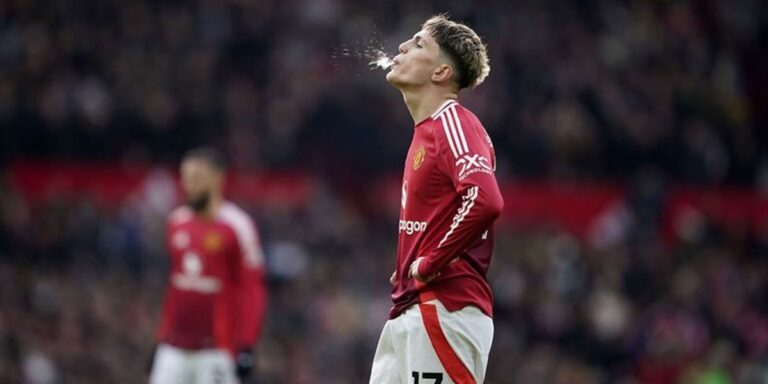 Jadi Incaran 2 Klub Potensial, Garnacho: Saya Bahagia di Manchester United