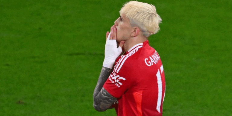 Meski Berseteru dengan Amorim, MU Tetap Ingin Pertahankan Alejandro Garnacho