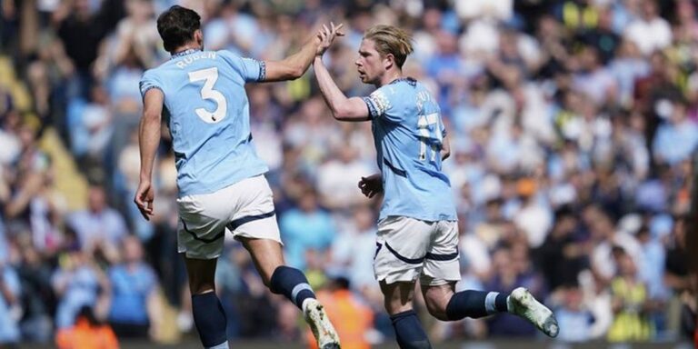 Ngedrop! Manchester City Ngebut dalam Duel Kontras di St Mary’s Stadium