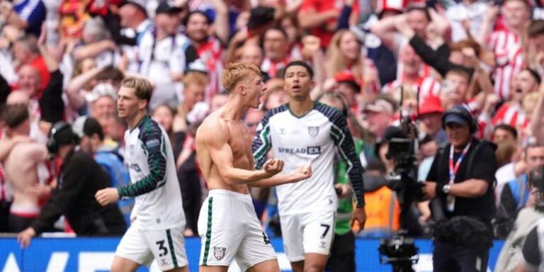 Pemain Sunderland Tom Watson & Dua Gol dalam Final Play-off Championship