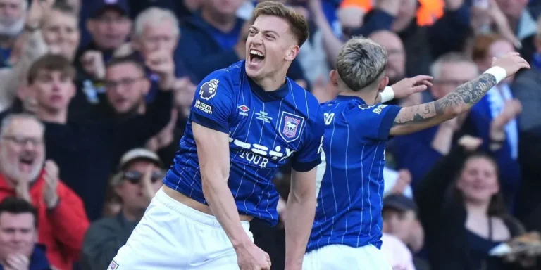 Rumor Transfer: Liam Delap Diincar Chelsea dan Manchester United