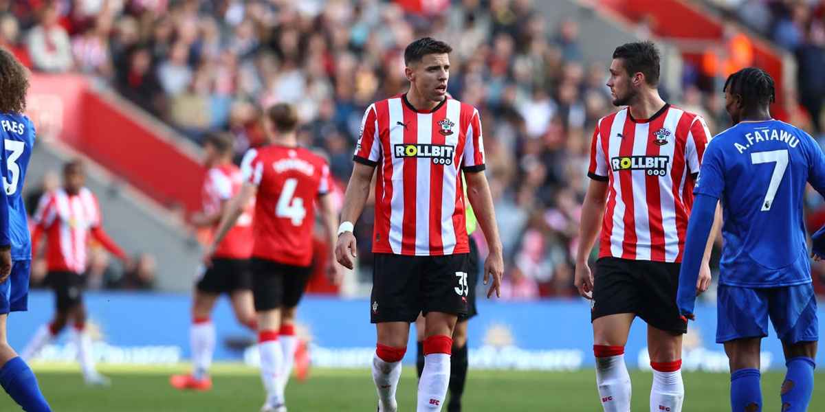 Southampton-Terpuruk-di-Dasar-Klasemen-setelah-lawan-Lechester-City_11zon