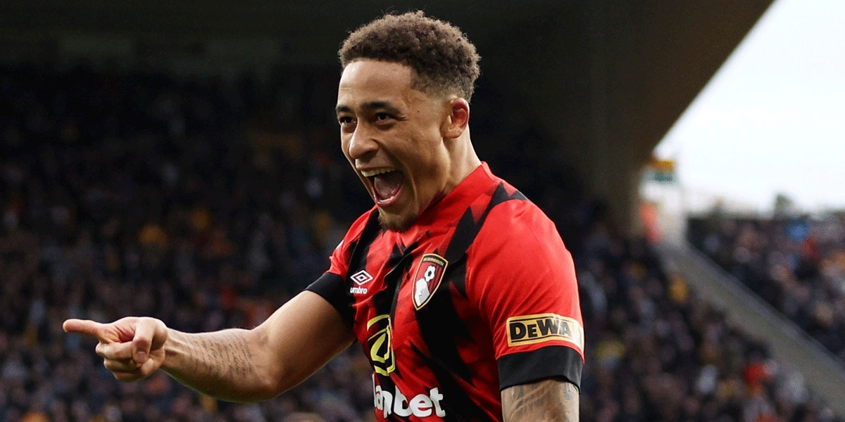Bournemouth-Bangkit-Lewat-Penalti-Tavernier