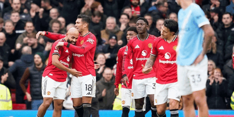 Kontroversi Derby Manchester Dalot Hanya Dapat Kartu Kuning